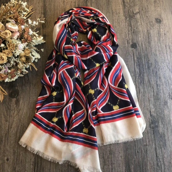 redscarf